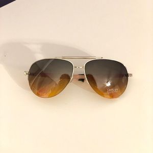 *NWOT* Aviators!